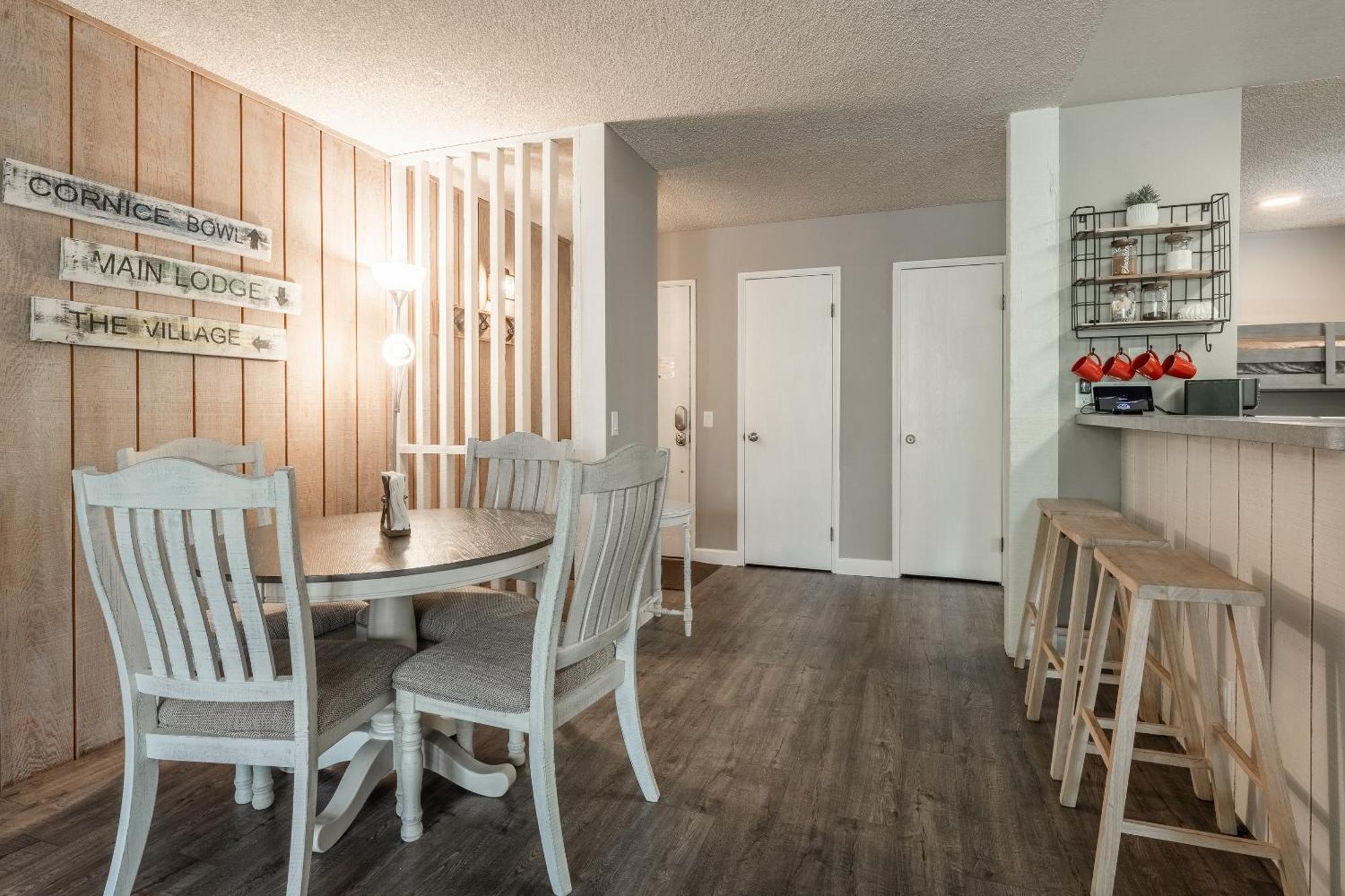 Crestview Bldg A #49 - Spacious 2 Bedroom, 2 Bathroom, Sleeps 7 - Close To Canyon And Village Ferienhaus *