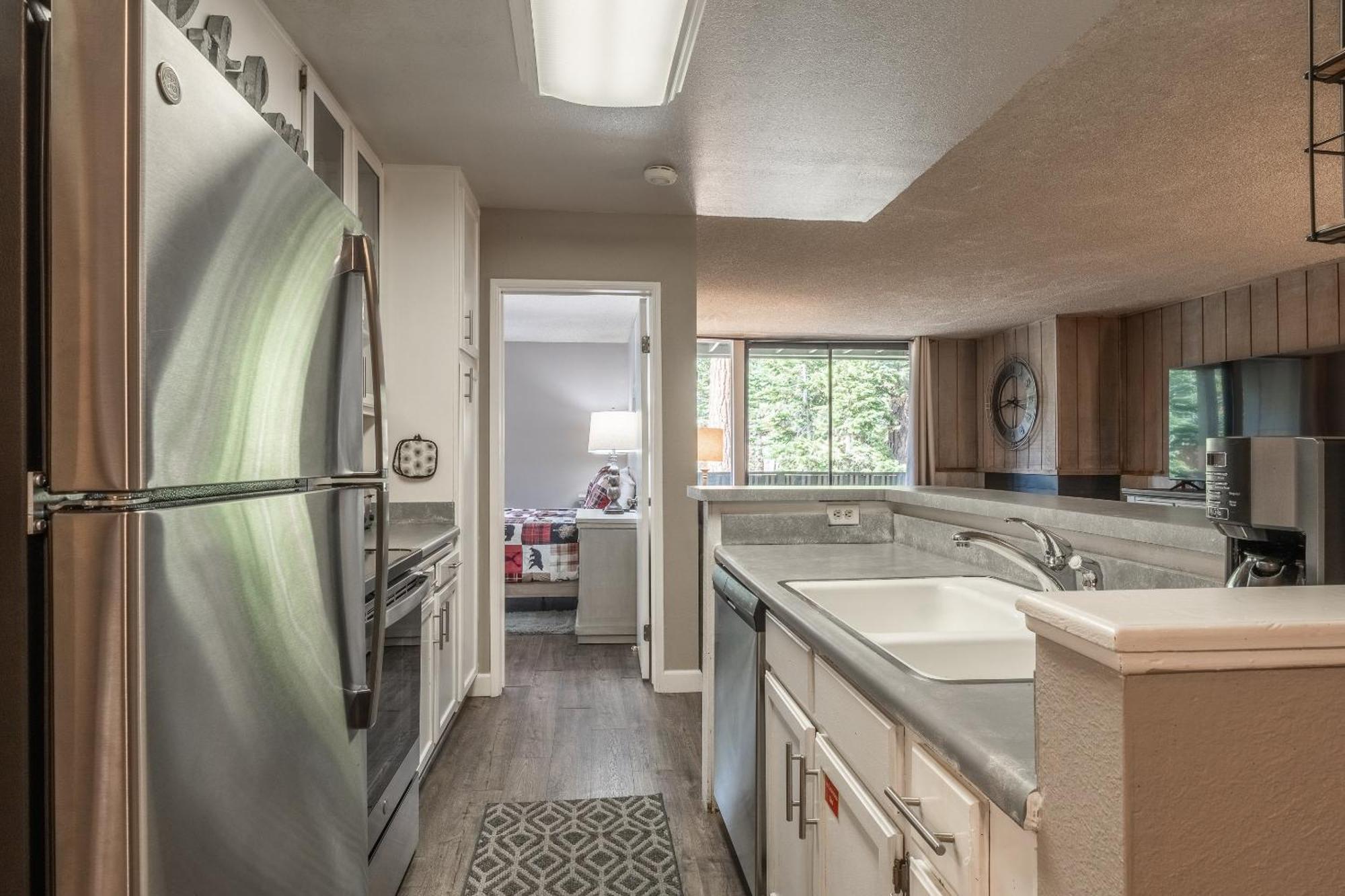 Crestview Bldg A #49 - Spacious 2 Bedroom, 2 Bathroom, Sleeps 7 - Close To Canyon And Village * Mammoth Lakes